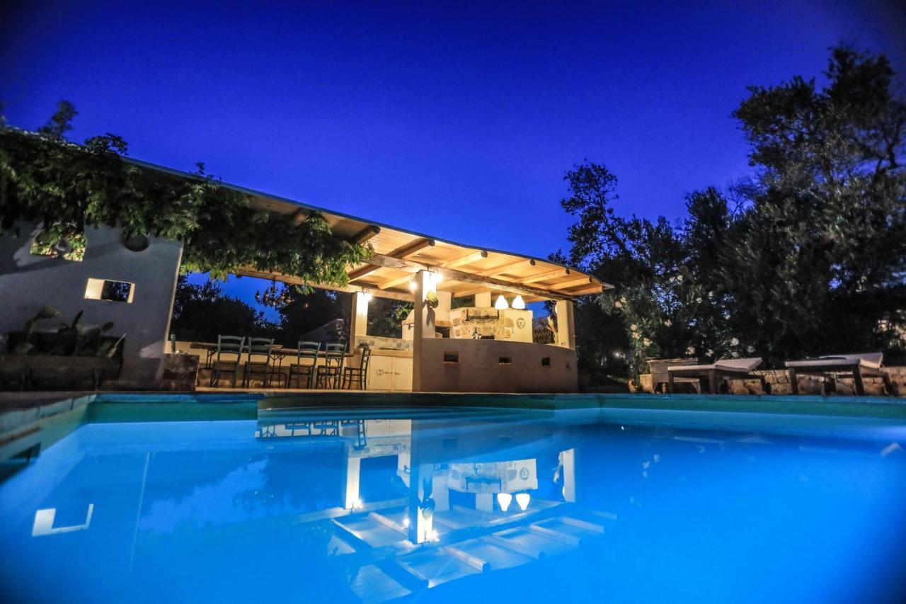 Trulli Il Geco Sognante Villa เชจลีเมสซาปิกา ภายนอก รูปภาพ