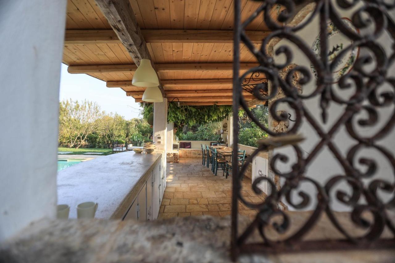 Trulli Il Geco Sognante Villa เชจลีเมสซาปิกา ภายนอก รูปภาพ