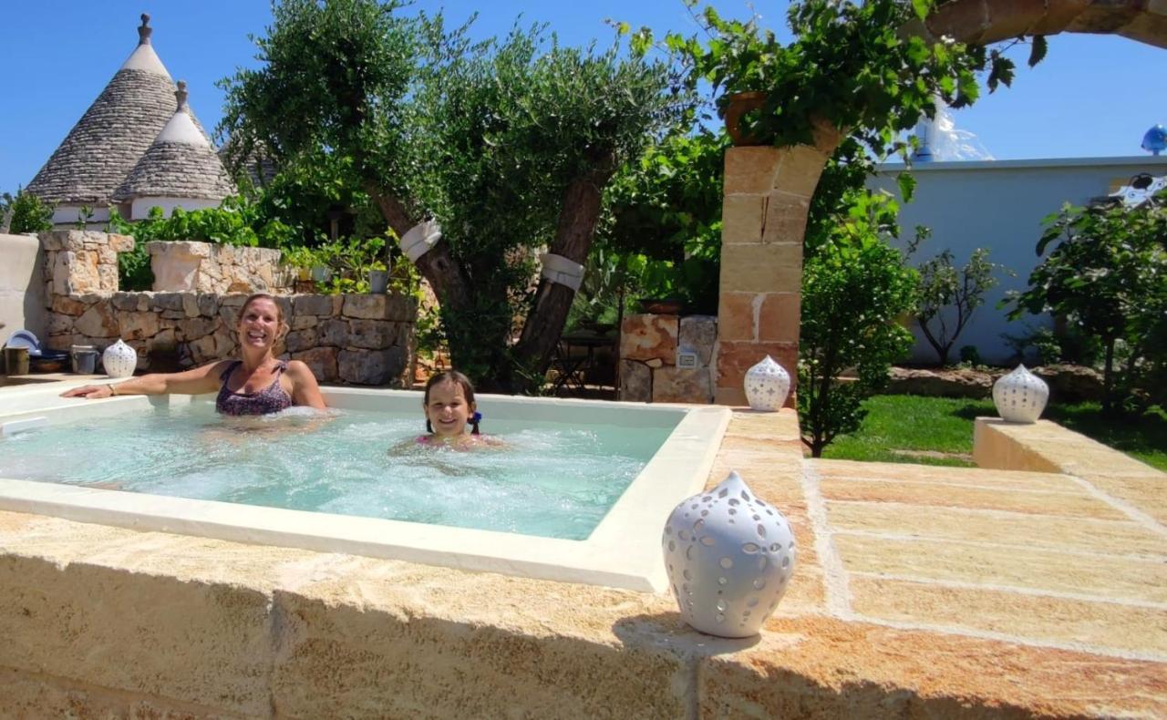 Trulli Il Geco Sognante Villa เชจลีเมสซาปิกา ภายนอก รูปภาพ