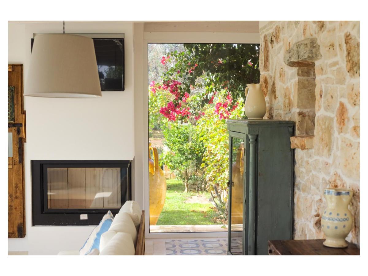 Trulli Il Geco Sognante Villa เชจลีเมสซาปิกา ภายนอก รูปภาพ