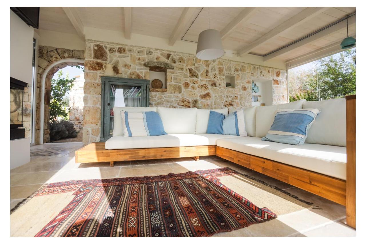 Trulli Il Geco Sognante Villa เชจลีเมสซาปิกา ภายนอก รูปภาพ